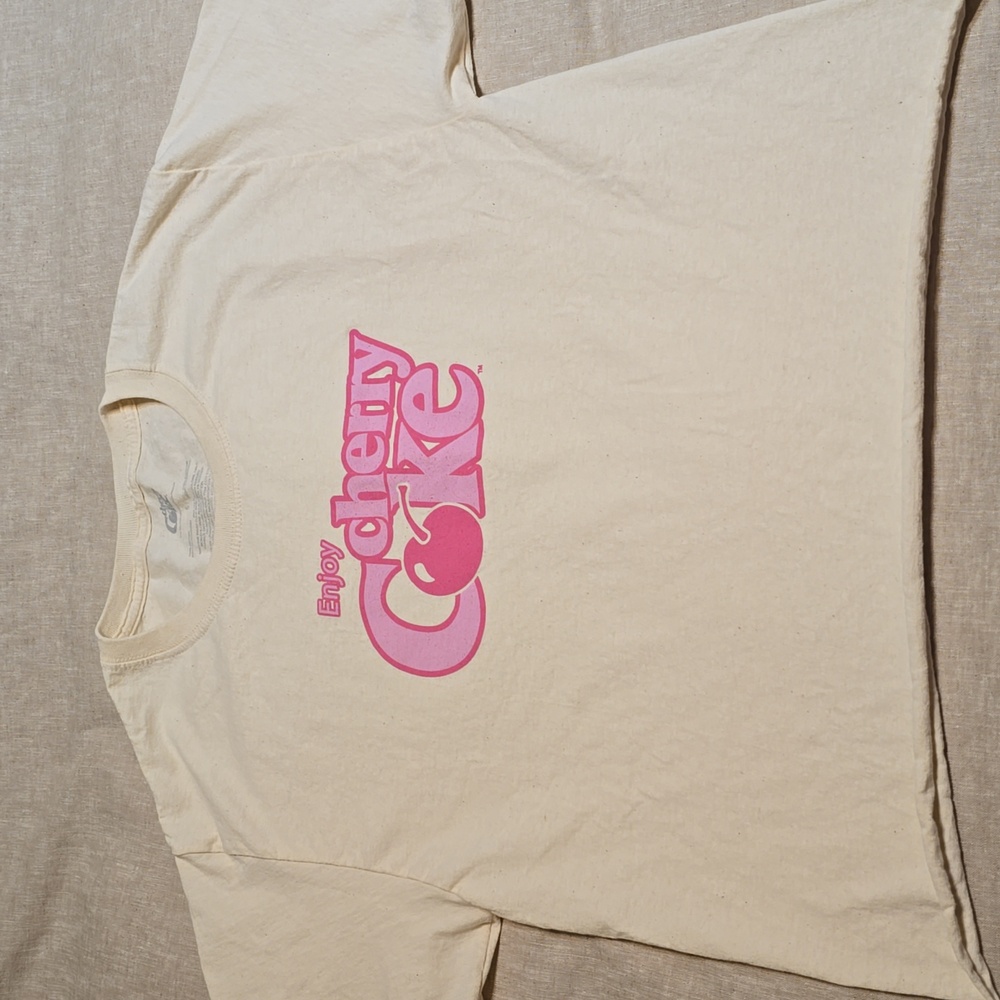 Cherry Coke 🍒 Logo Graphic Tee Size: Small